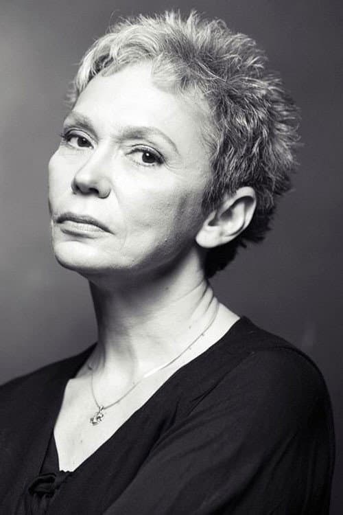 Oana Pellea headshot
