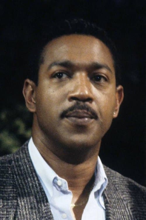 Julius Carry headshot