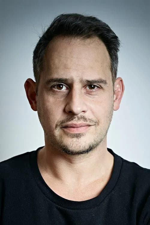 Moritz Bleibtreu headshot