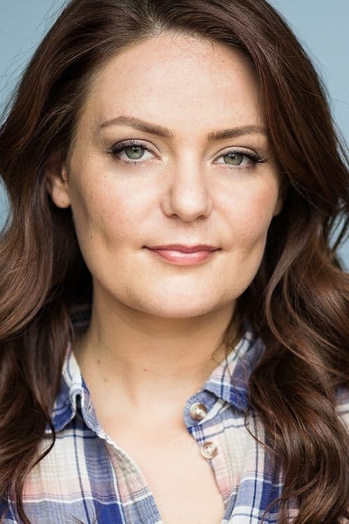 Hanna Hall headshot