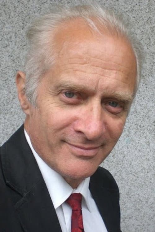 Curtis Matthew headshot