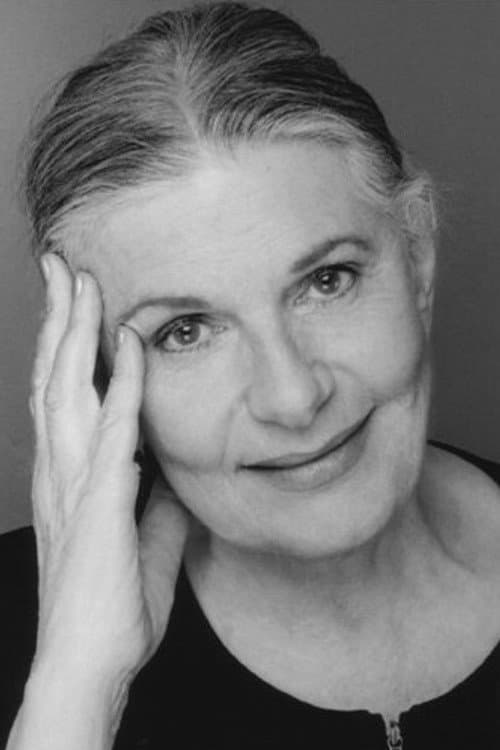 Rae Allen headshot