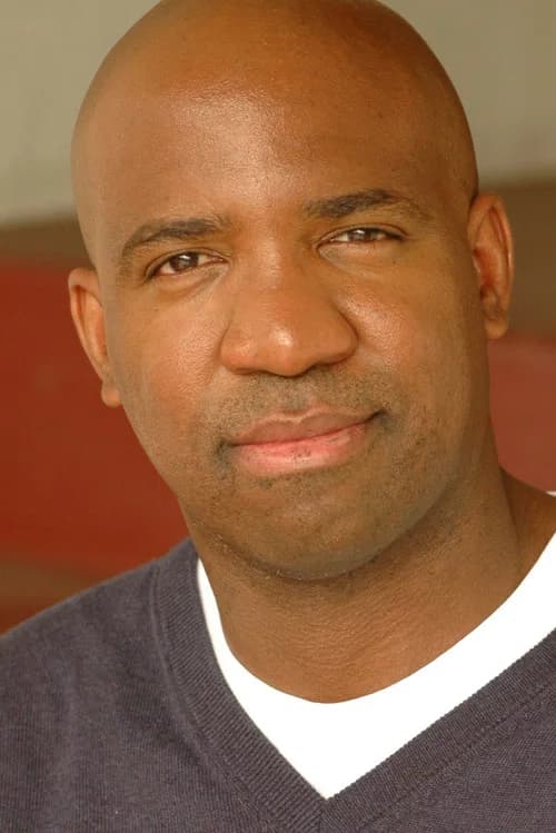 Jonathan Dixon headshot