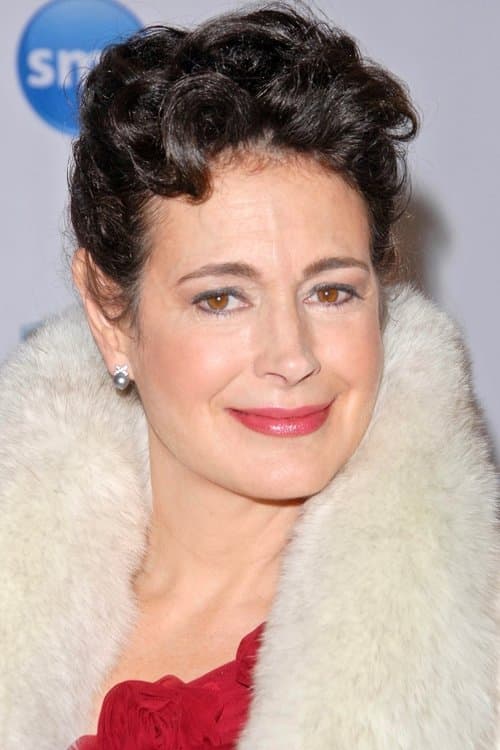 Sean Young headshot