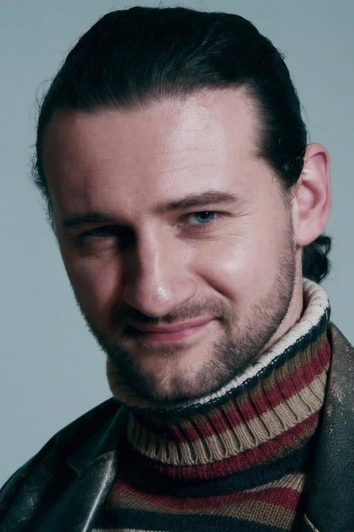 Marko Igonda headshot