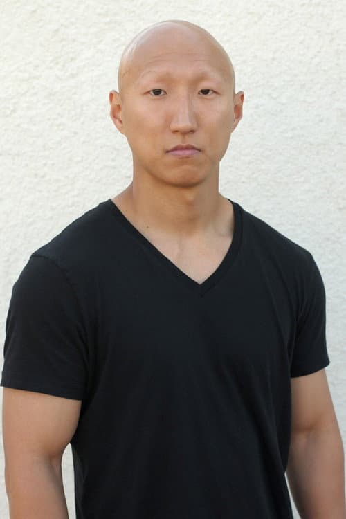 Arnold Chon headshot