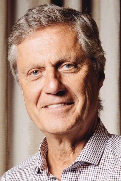 Lasse Hallström headshot