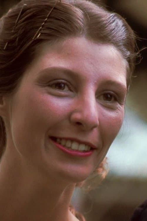 Tere Livrano headshot