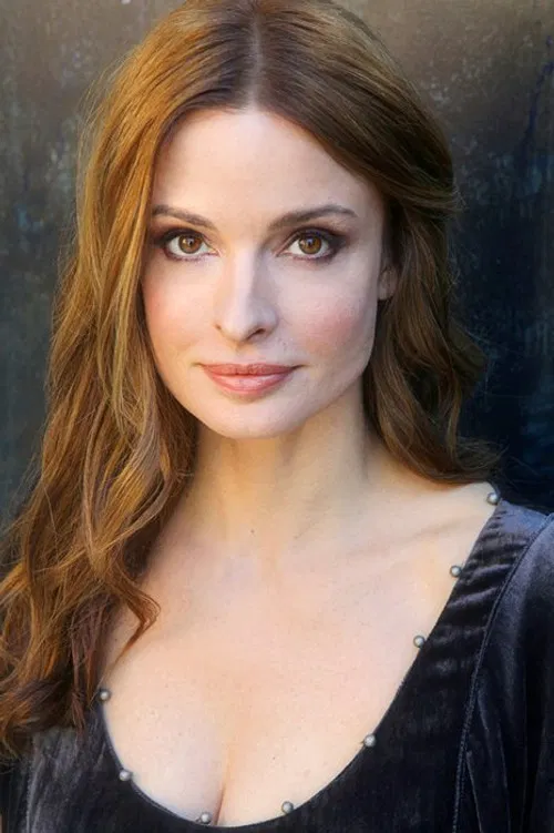 Lisa Marie headshot