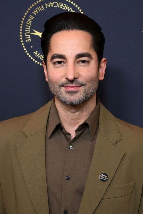 Sev Ohanian headshot