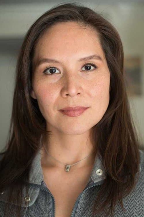 Stefany Mathias headshot