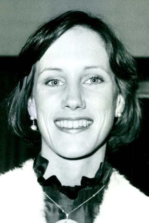 Leueen Willoughby headshot