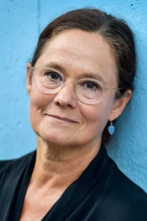 Pernilla August headshot